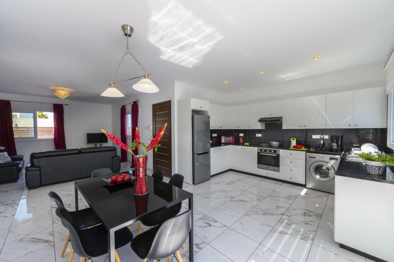 Protaras Villa Hollywood Zewnętrze zdjęcie